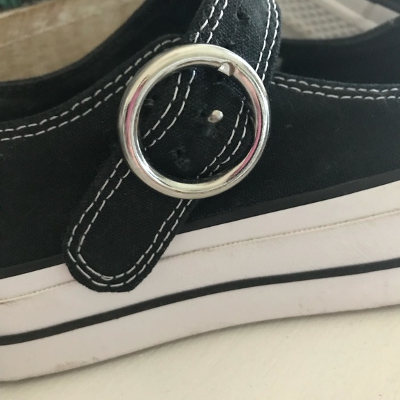 CONVERSE MAY JANES UNIQUE! - Picture 2 of 7